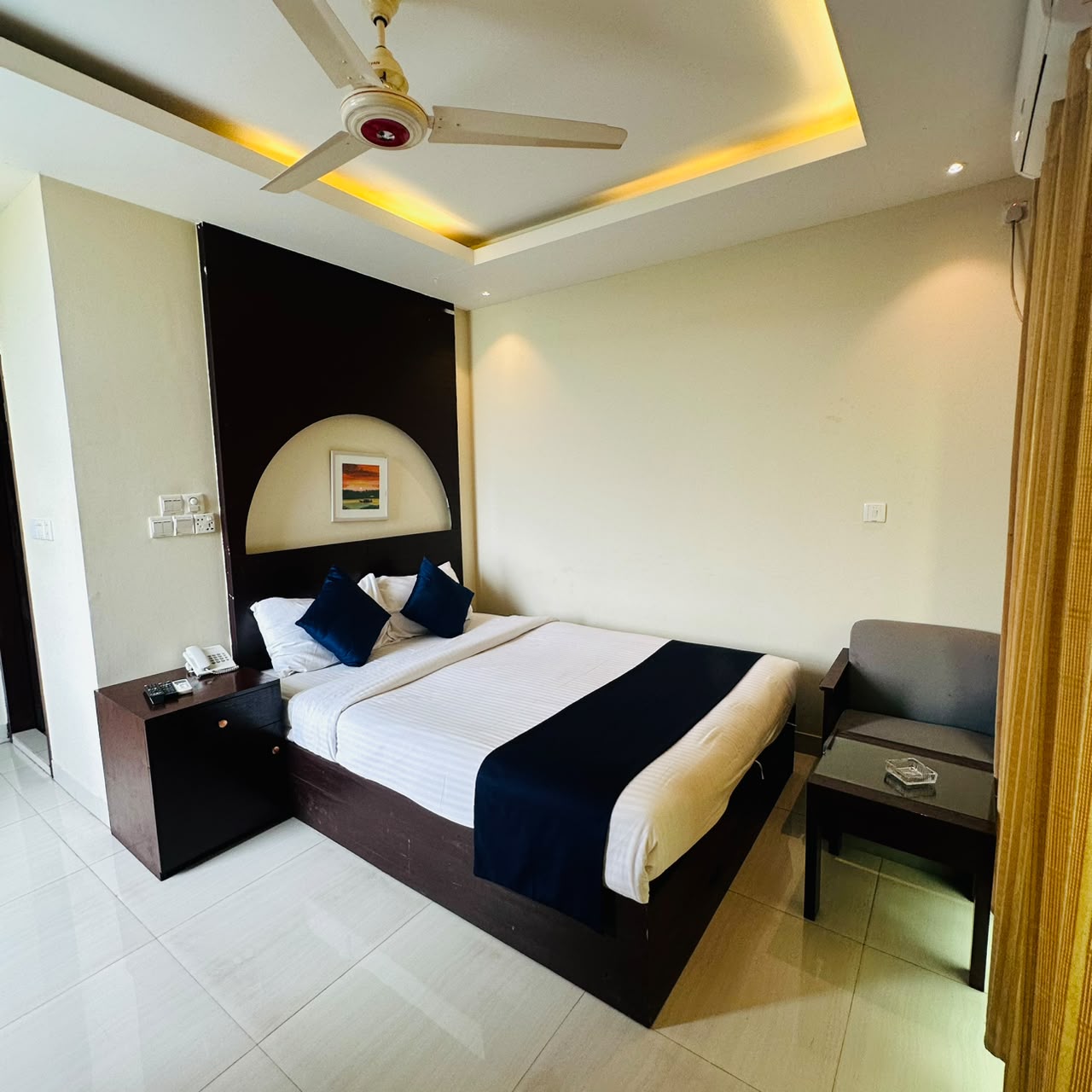 Royal Family Suite, ideal for group and family stays in Sreemangal